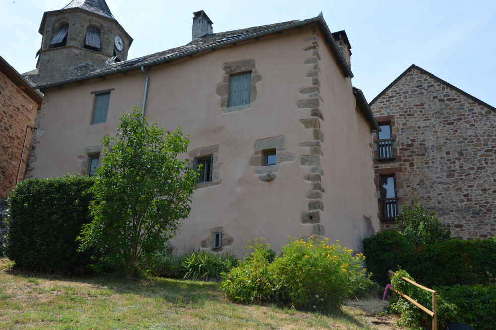 Vente Maison À LASSOUTS, MAISON DE CARACTÈRE ENTIÈREMENT RÉNOVÉE AVEC VUE PANORAMIQUE SUR L'AUBRAC Lassouts