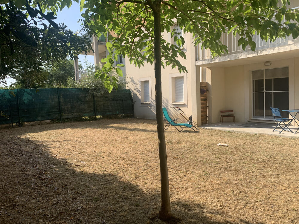 APPARTEMENT 2 CHAMBRES JARDIN PLACE DE PARKING PISCINE