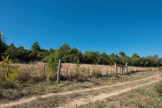  Terrain � vendre 209520 m� Talairan