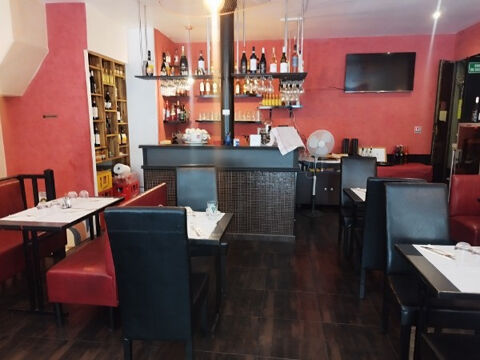 Tr&egrave;s beau restaurant pizzeria de 42 places extraction 400mm tout &eacute;quip&eacute; Tr&egrave;s bon emplacement 79100 75009 Paris