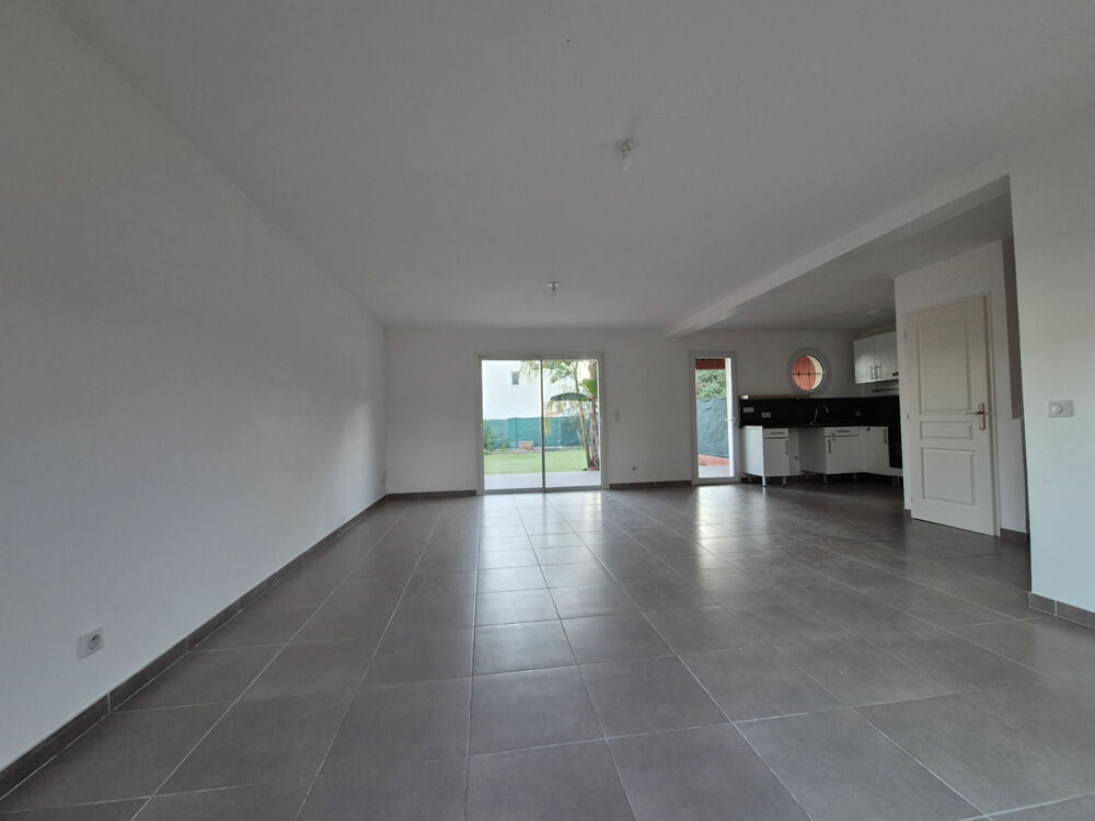 Vente Maison VILLA T4 avec GARAGE sur terrain PISCINABLE Cuers