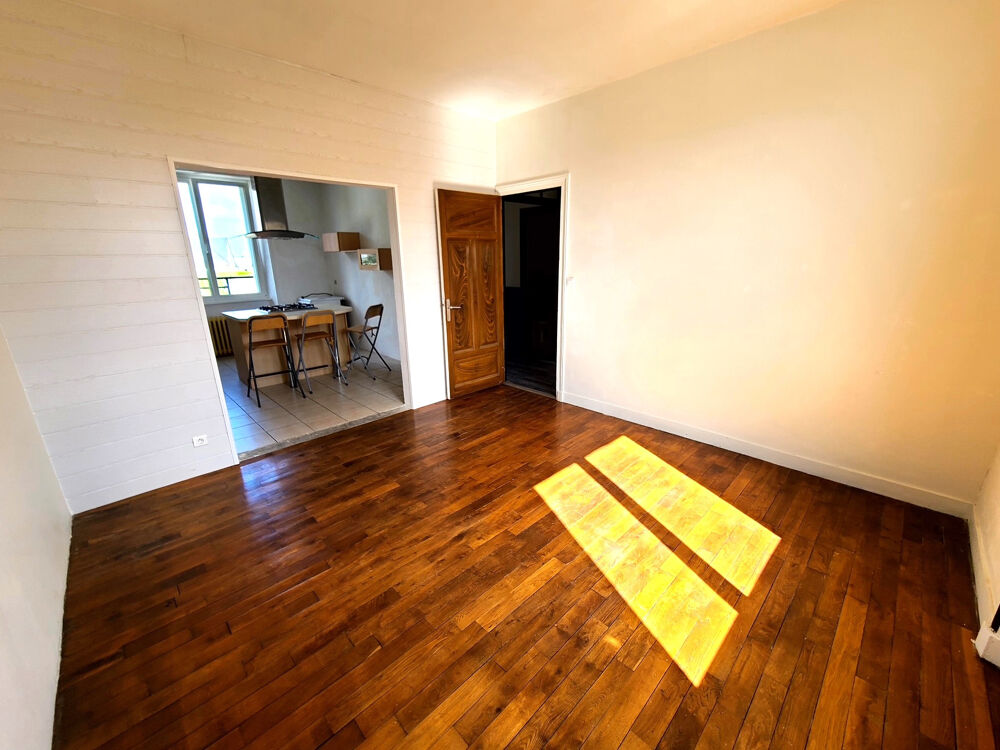 LESNEVEN MAISON T6 CENTRE VILLE
