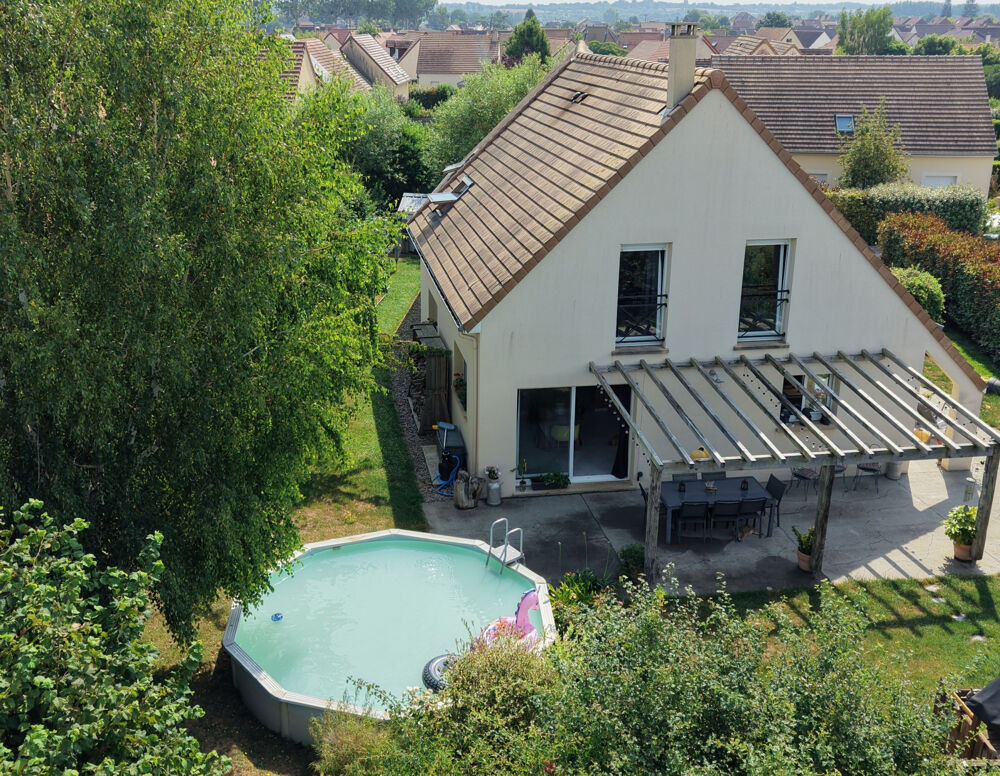 Vente Maison EXCLUSIVITE !!! Maison de standing 2009   219 m2 habitables sur terrain de 945 M2   Située en NORMANDIE. Sannerville