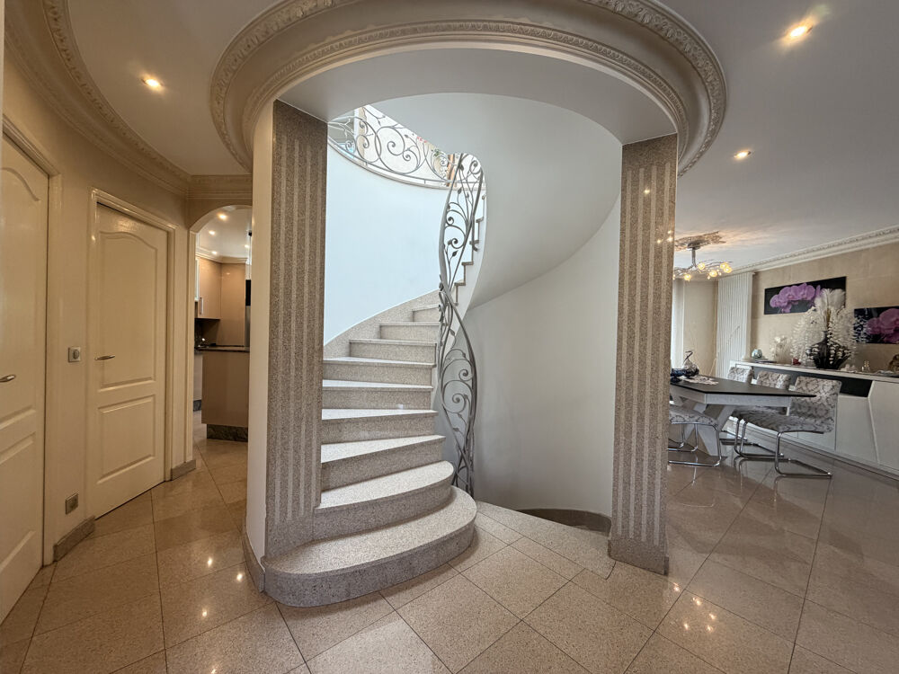 Vente Maison Élégant pavillon familial aux prestations haut de gamme avec dépendance Drancy