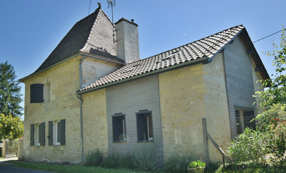 Vente Maison Proche Bergerac, Maison de charme rénovée de 125m2 avec piscine Bergerac