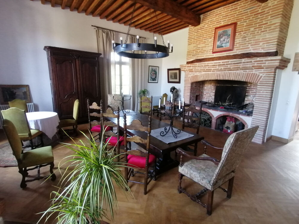 Vente Propriété/Château Maison classée au patrimoine d'une superficie de 378 m2 habitables sur une parcelle de 5464 m2 - Varennes Villemur sur tarn