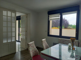  Maison  vendre 6 pices 142 m