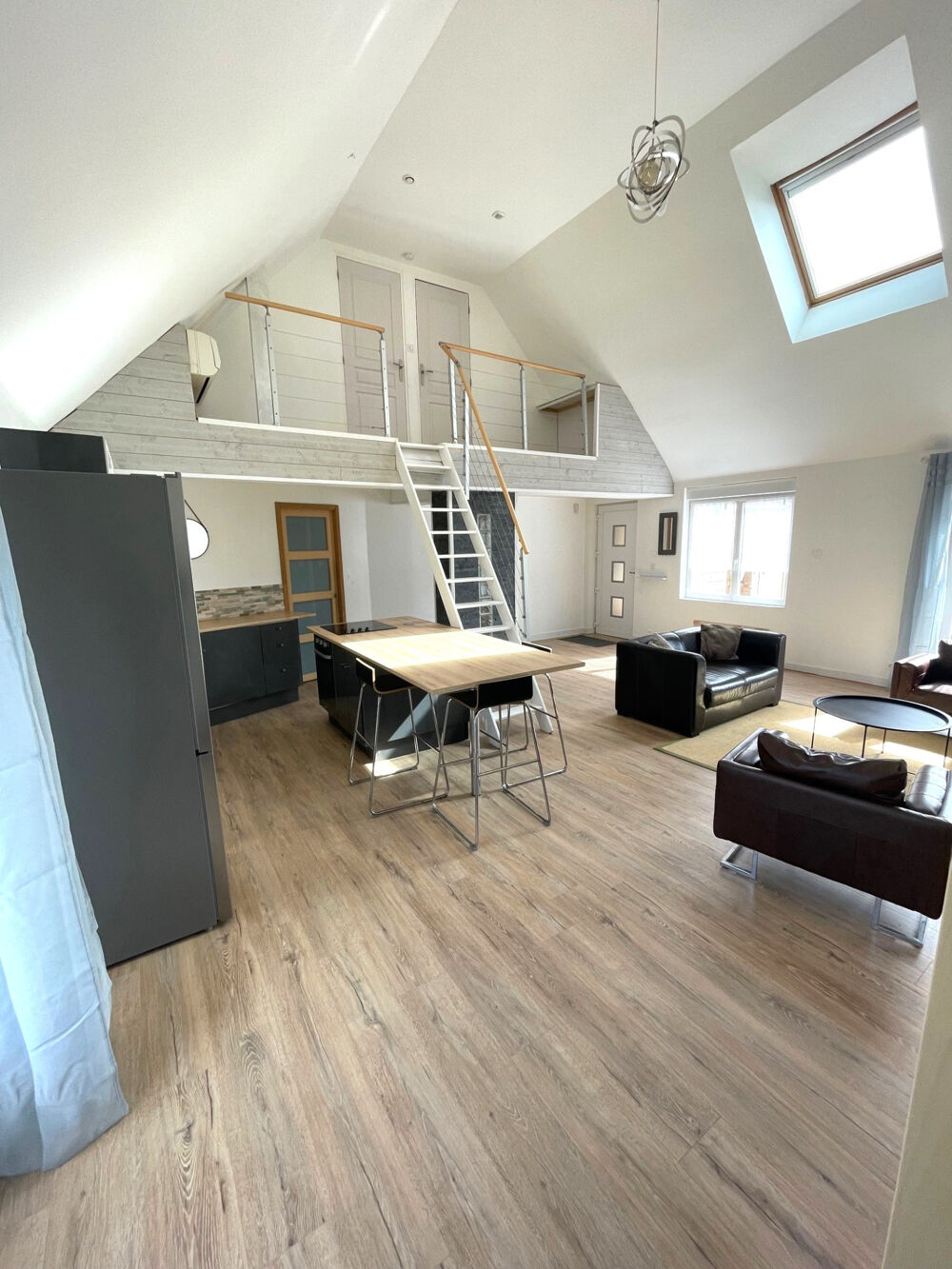 ST MARTIN DES CHAMPS MAISON T4 PROCHE CENTRE VILLE