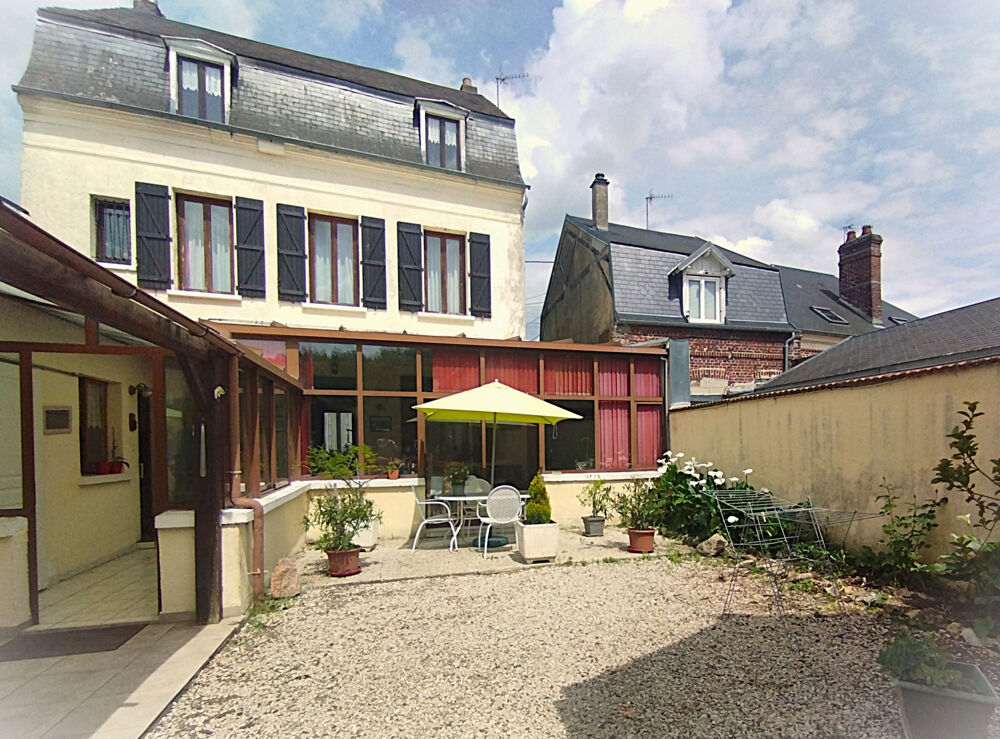 [Gare & Centre à pied] Maison de ville lumineuse avec jardin et garage