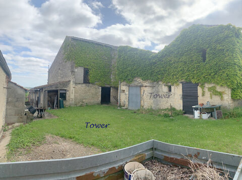   FONTAINE-CHALENDRAY  17510 -   Ensemble de 2 maisons  8 pièces de 200 m2  avec dépendances et terrain de 1300 Maison - 10 pièce(s) - 200 m²