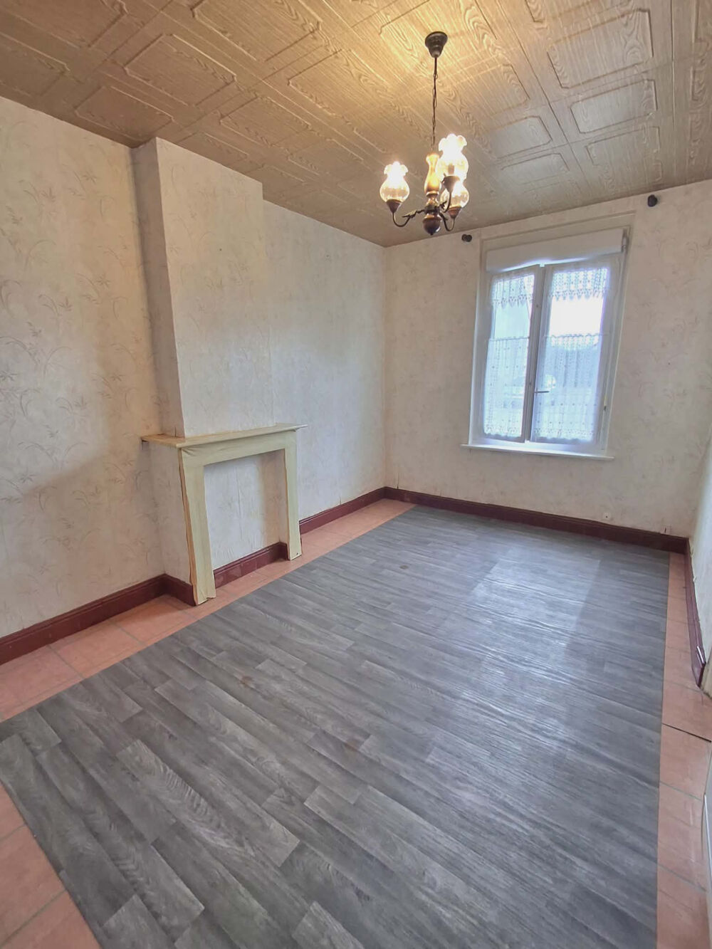 Maison de plus de 82 m2 avec jardin et dépendances Fort potentiel