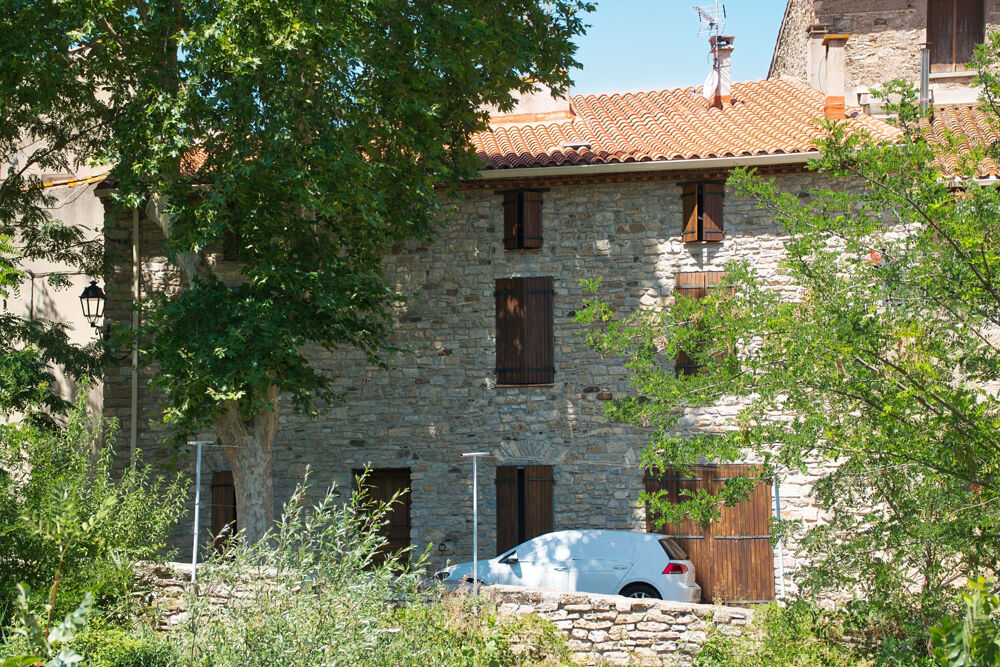Maison de Village 120 m2 - 6 pièces 4 chambres - grenier 83 m2