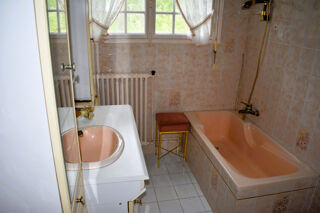  Propri�t�/ch�teau � vendre 9 pi�ces 176 m�