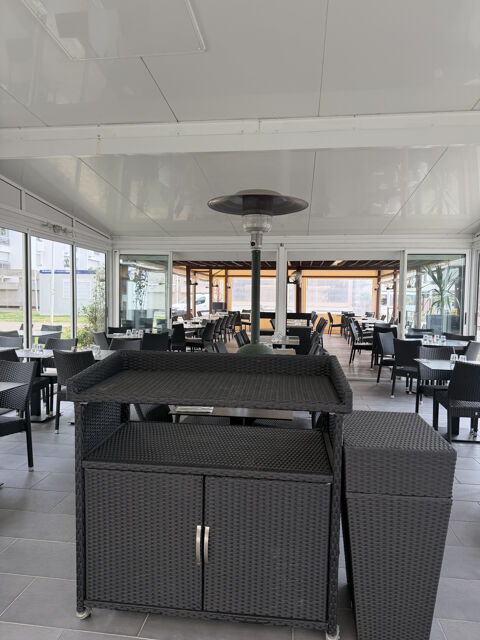   Vend restaurant + murs 