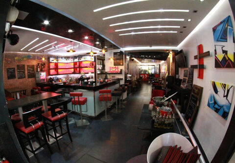 BEAU BAR RESTAURANT 100 M2 AVEC TERRASSE BEAUCOUP DE POTENTIEL BAIL TOUS COMMERCES 220500 75012 Paris
