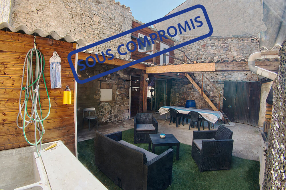 Vente Maison Superbe Maison de village 90 m2 intégralement restaurée - Patio (46m2) et jardin (82m2) Cascastel des corbieres