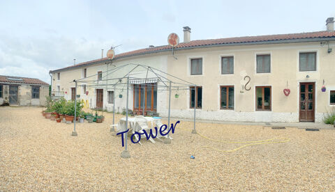   FONTAINE CHALENDRAY  17510  - Maison 11 piéces de 350 m2 habitables  sur un terrain de 4200 m2 Maison - 11 pièce(s) - 350 m²
