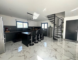  Maison  vendre 5 pices 144 m