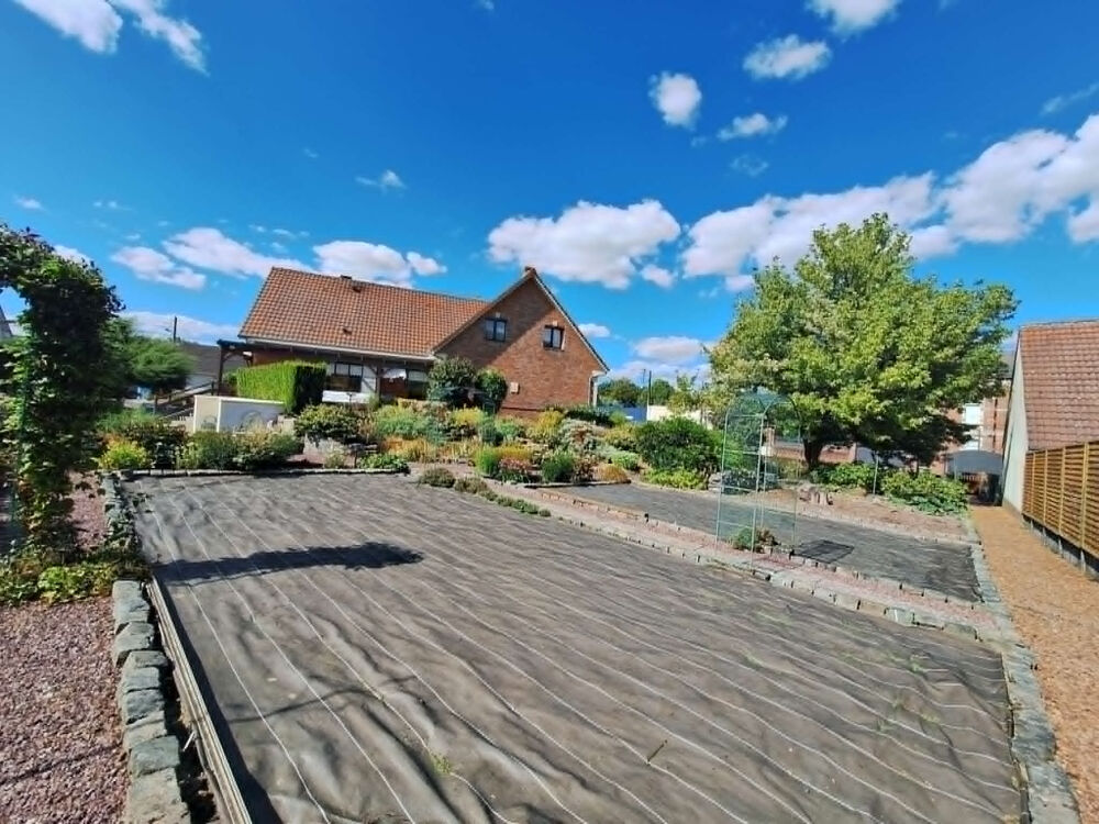 Maison 11 pièces 212 m² · à Camblain Chatelain · 212 m² · 305 900 €