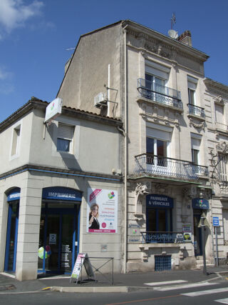  Immeuble � vendre 445 m�