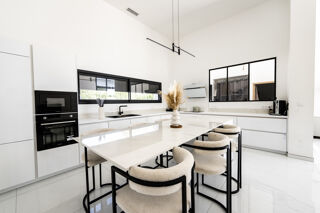  Maison � vendre 6 pi�ces 200 m�