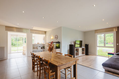   Maison de charme  la campagne   3 chambres   Grand jardin arbor  Poucharramet Maison - 4 pice(s) - 129 m