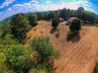  Propriété/château à vendre 2 pièces 65 m²