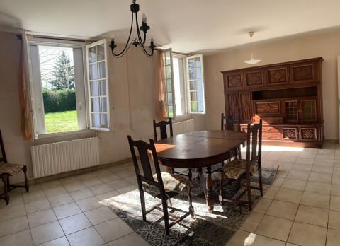  SAVIGNE 86400 - Maison 6 pi�ces de 157 m2  sur terrain  de 1600 m2   clos Maison - 6 pi�ce(s) - 157 m�