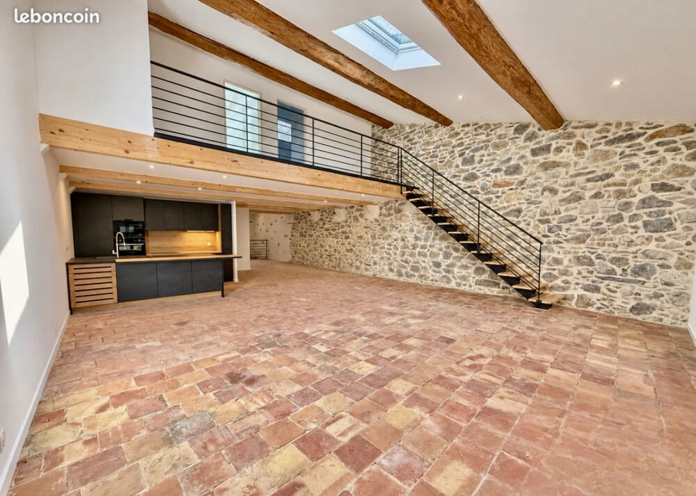 Loft d'exception rénové avec garage de 130 m2 Terrasse de 45 m2
