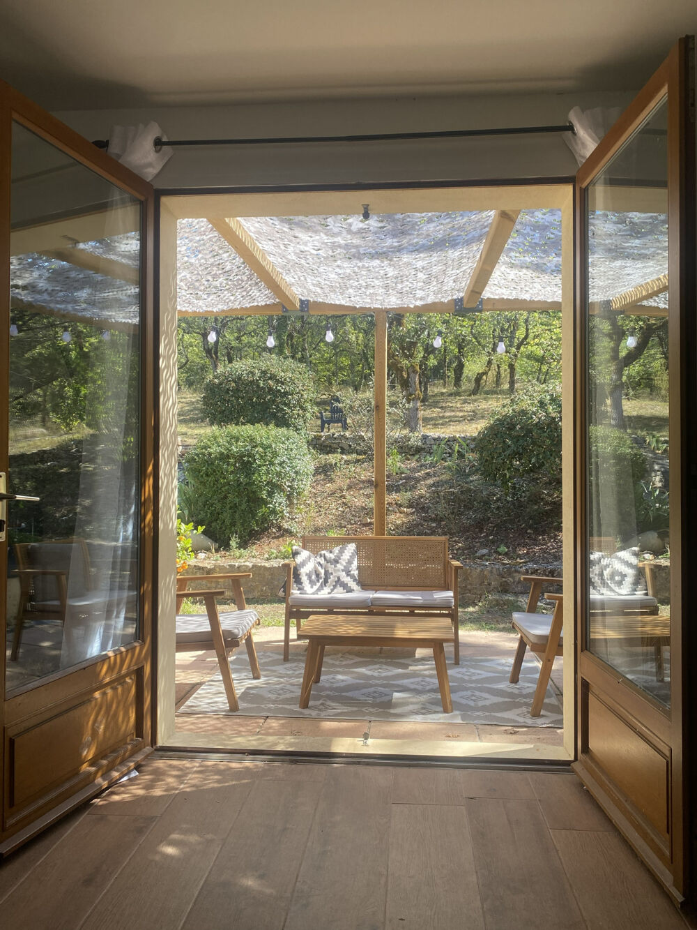 PLAIN-PIED, NATURE ET LUMIERE AUX PORTES DE CAHORS