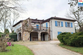  Maison à vendre 10 pièces 220 m²