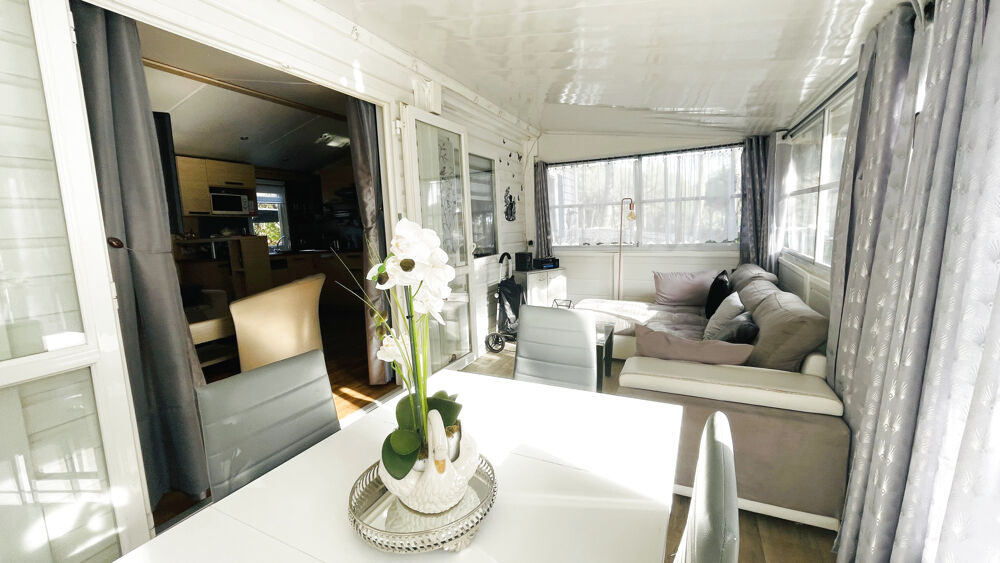 Mobilhome dans parc de loisirs 5 étoiles