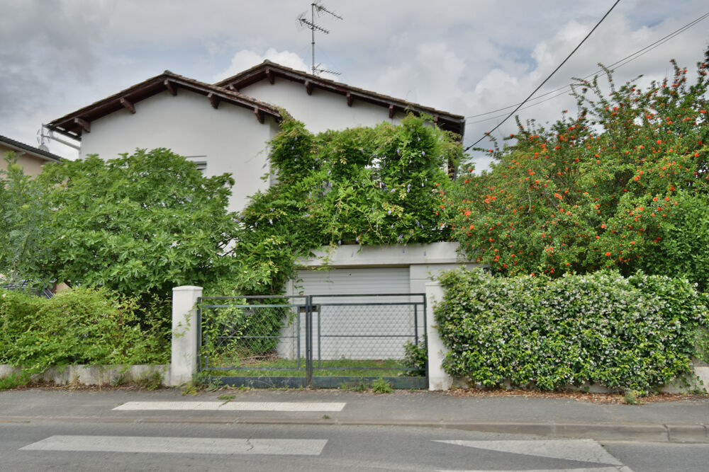 Vente Maison Bergerac, maison de 115m2 et garage 64m2 sur terrain de 1700m2 Bergerac