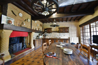  Propri�t�/ch�teau � vendre 13 pi�ces 385 m�