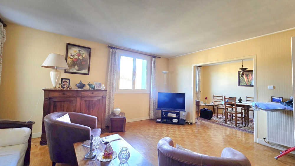 APPARTEMENT DE 97 M2 - 2/3 chambres proche centre ville