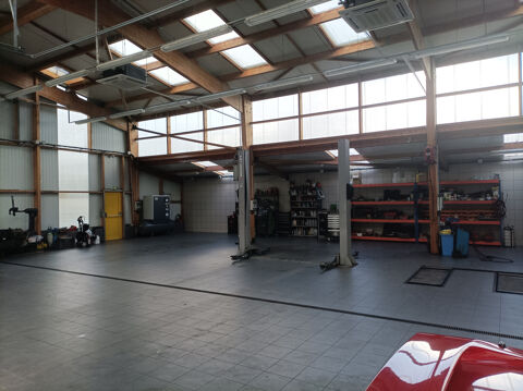   à louer / Ensemble immobilier avec garage automobile 
