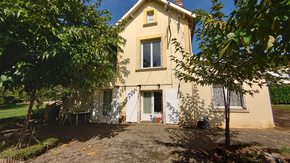 MAISON FAMILALE 6 PIECES 134 M2 SUR JARDIN 3000 M2 46700 DURAVEL