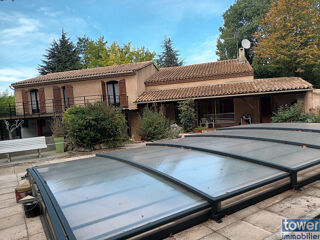  Maison  vendre 7 pices 215 m