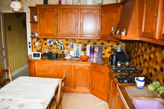  Propri�t�/ch�teau � vendre 9 pi�ces 176 m�