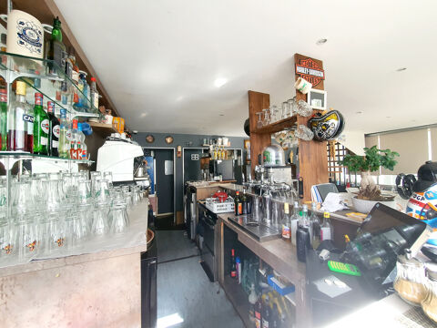 GRAND RESTAURANT AVEC LOGEMENT 0 30240 Port camargue