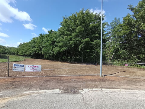 Terrain zone artisanale et commerciale 3879 m2 199500 82700 Montech