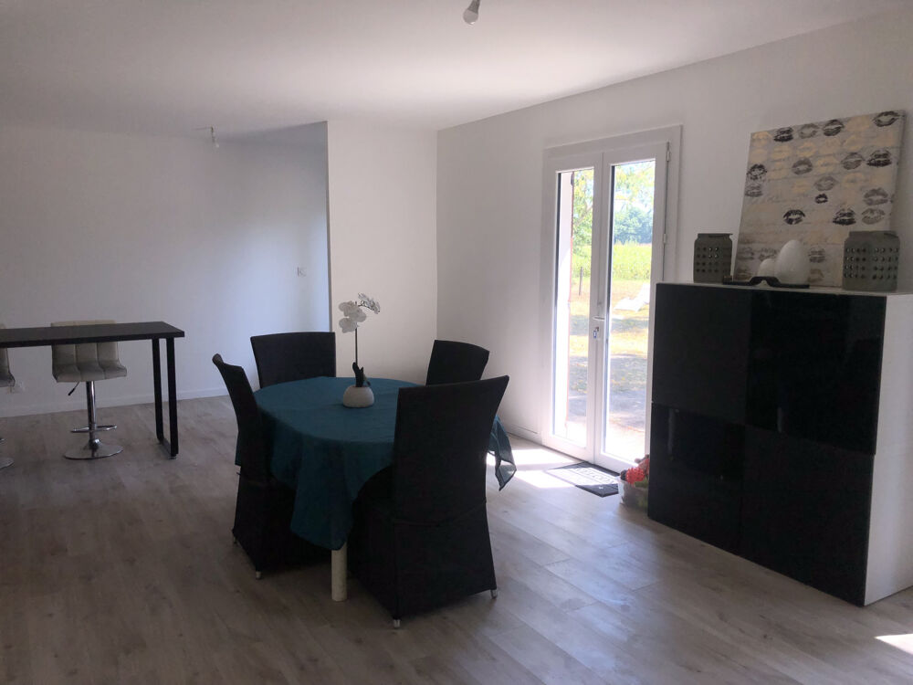 Vente Maison Maison rénovée lumineuse   100 m2   Terrain 3000 m2 Sabres