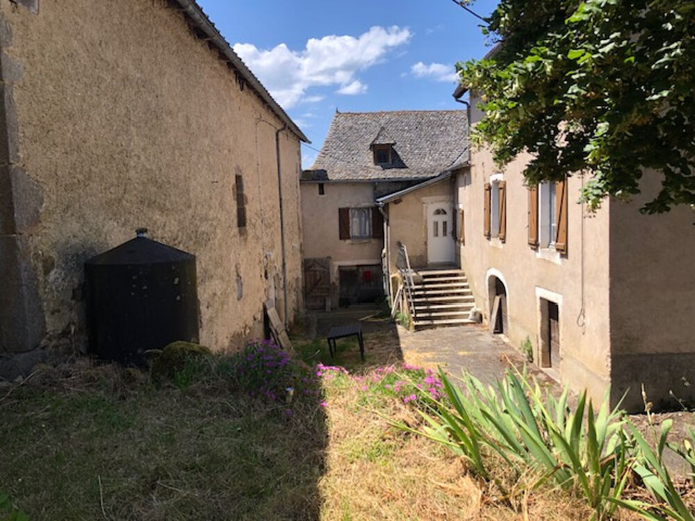 A vendre corps de ferme avec fort potentiel - LA Fouillade 12200