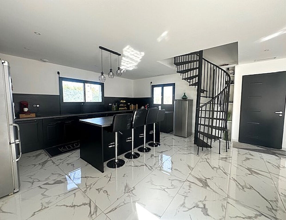 Vente Maison ST HILAIRE � 5 mn de Muret Maison Contemporaine en T5 R�cente de 144 m2 avec Garage et Piscine sur Terrain de St hilaire