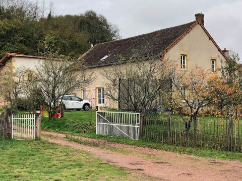   Corps de ferme r�nov� de 175 m2 habitables et 1,5 ha de terrain attenants. Maison - 7 pi�ce(s) - 175 m�