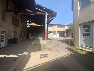  Immeuble  vendre 11 pices 350 m