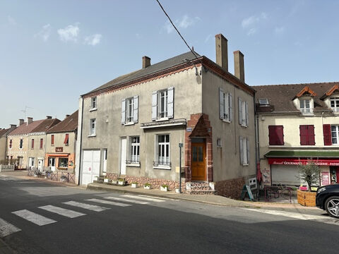 Maison de village, 190 m2 habitables env.Belle vue à l'arrière proche commerces. 159000 Saint-Lon (03220)