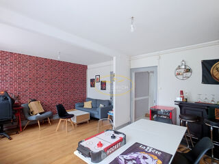  Maison à louer 2 pièces 64 m²