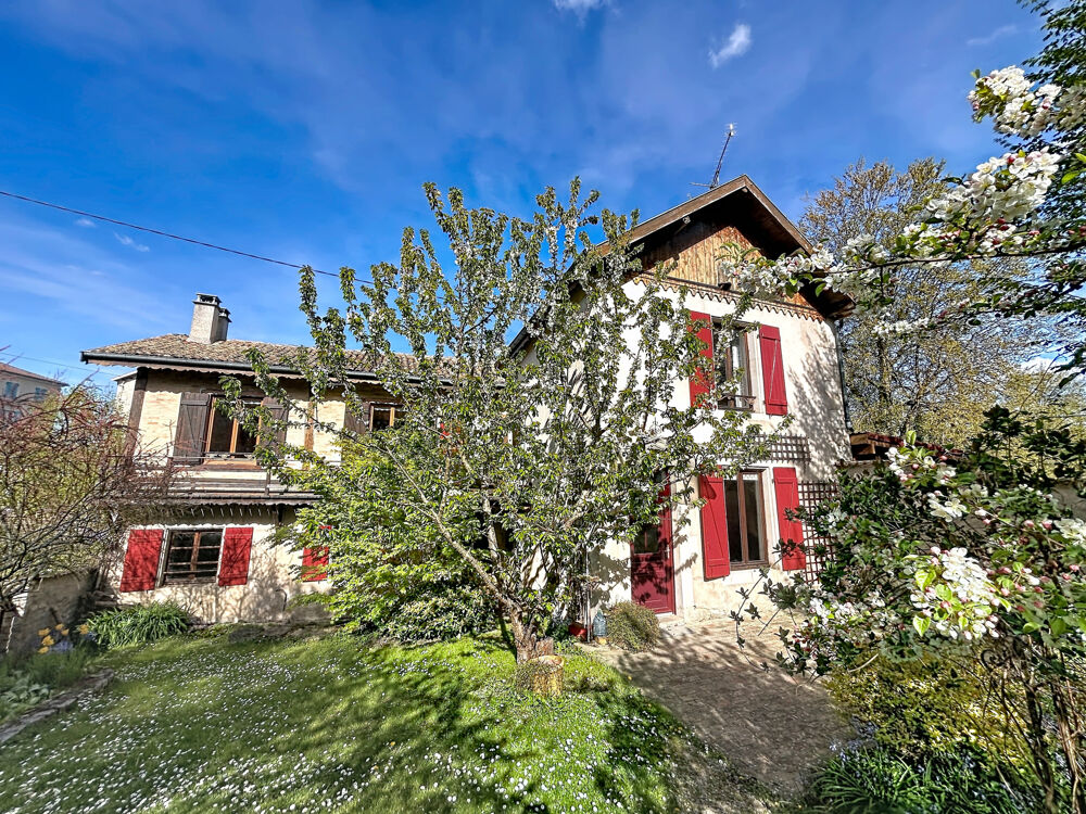 CHARMANTE MAISON DE CARACTERE