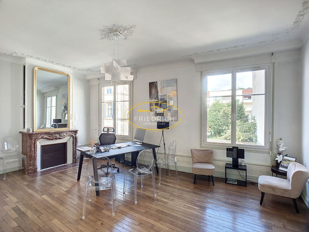 Appartement F6 de caractère avec beaux volumes - Centre Ville
